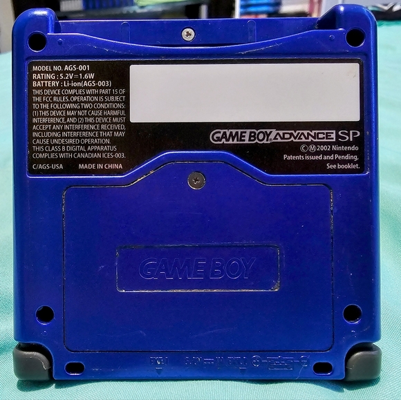 Gameboy Advance SP - Picture 4 of 8